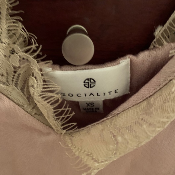 Socialite Lace Trim Blouson Bodysuit - Picture 3 of 4